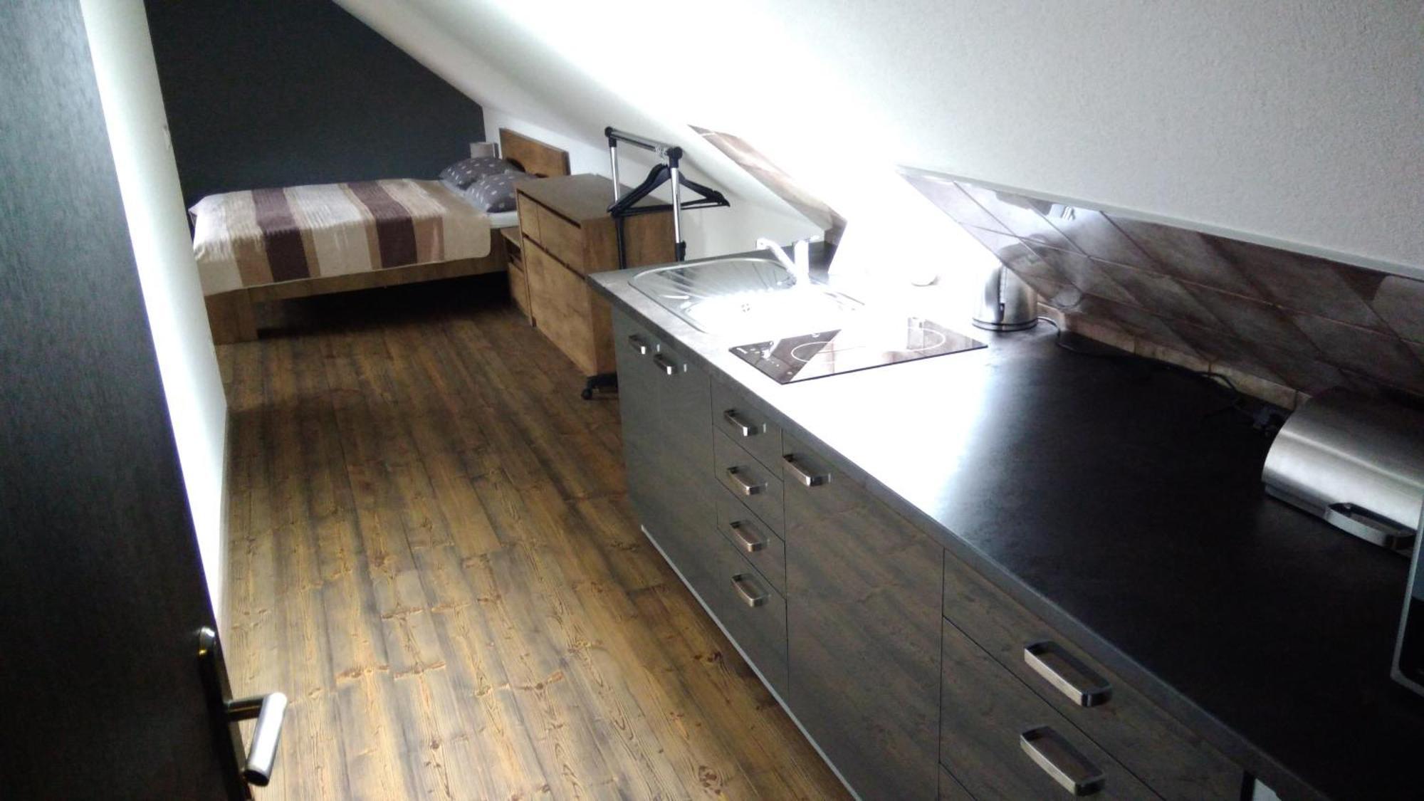 Apartman Route 18 Липтовски-Микулаш Экстерьер фото